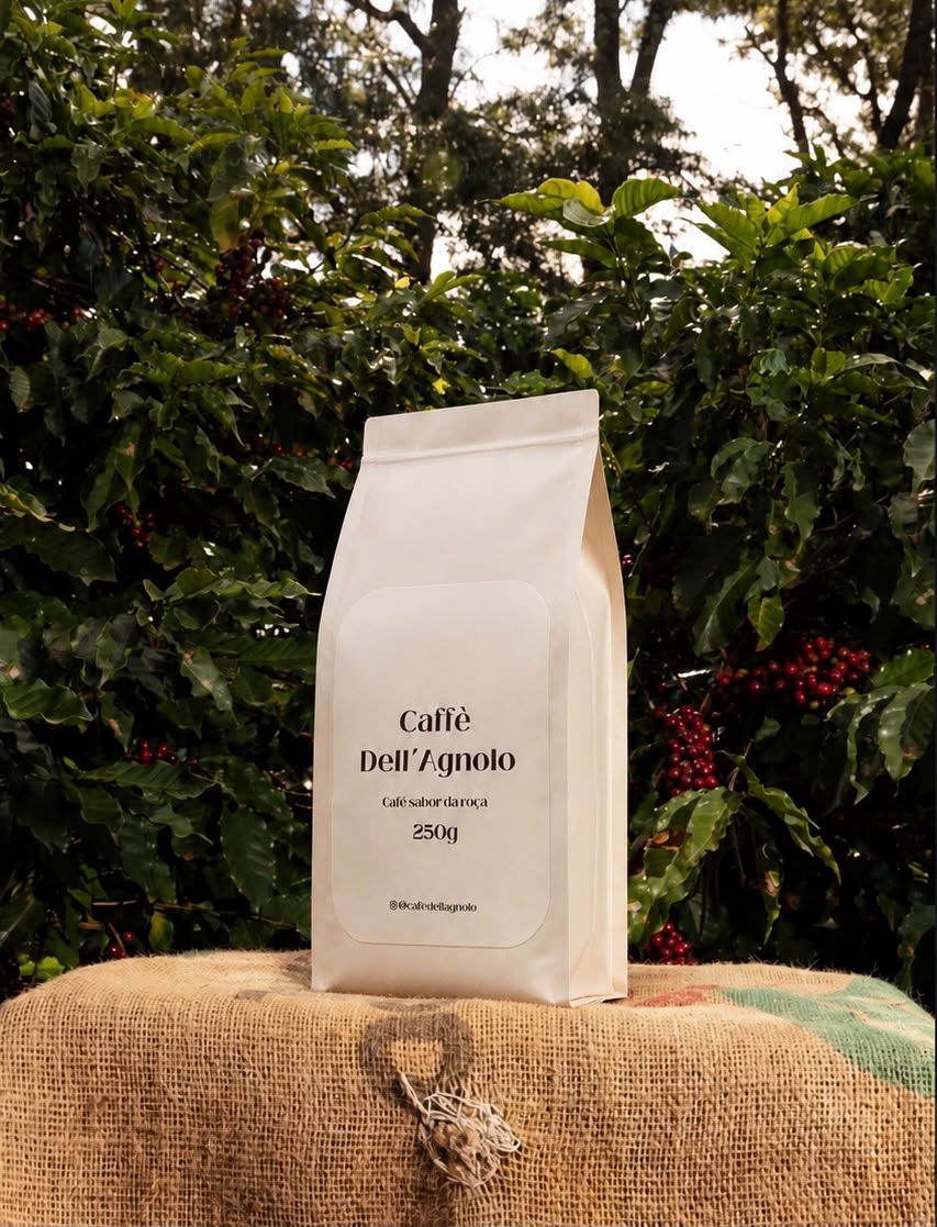 Grãos e xícara de café Dell'Agnolo